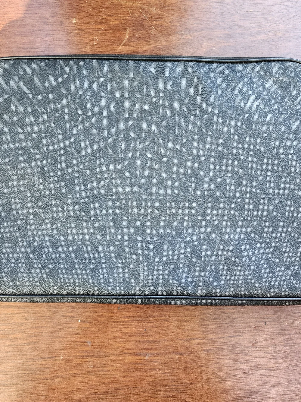Michael Kors Connie Padded Laptop Sleeve Case Black Gray Signature MK